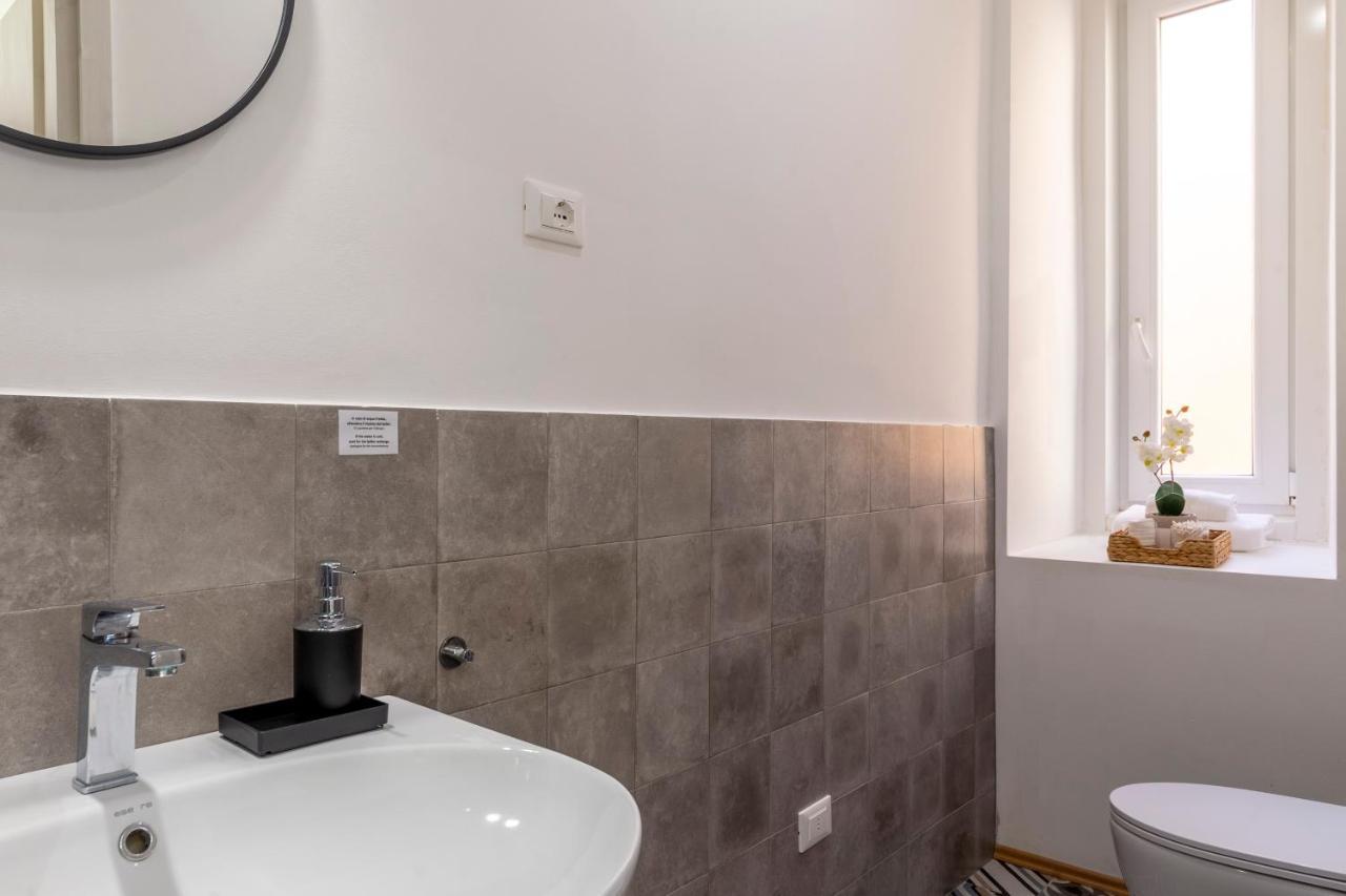 Lovely Guest-Room With Private Bathroom Trieste Dış mekan fotoğraf
