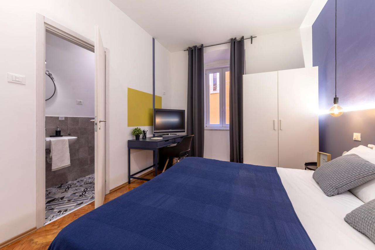 Lovely Guest-Room With Private Bathroom Trieste Dış mekan fotoğraf